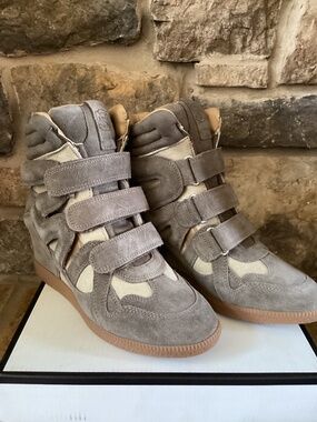 Steve Madden Mavis Taupe Suede Women 9.5 High Top Wedge Sneaker Bootie NIB